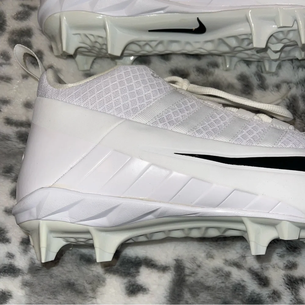 Nike Lacrosse Cleats - Picture 4 of 11